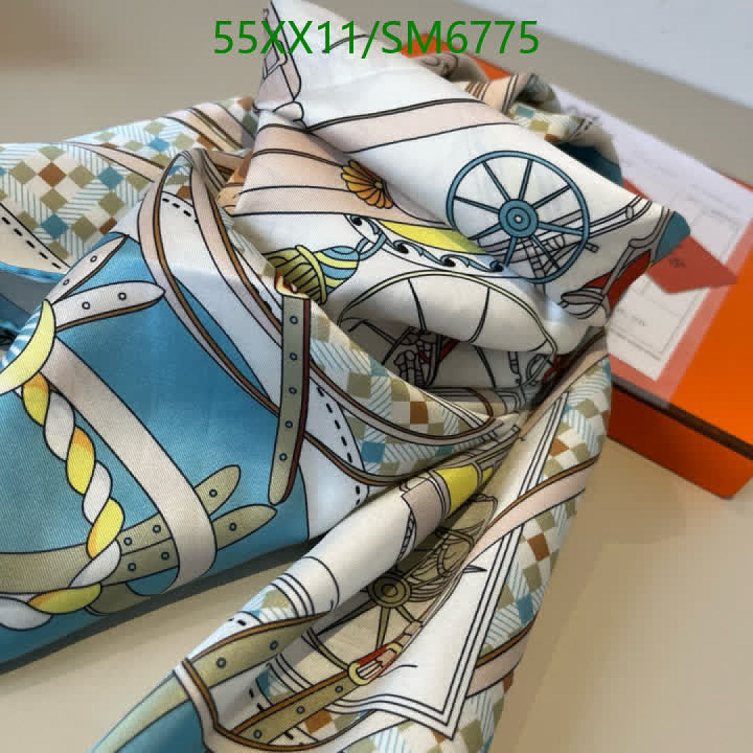 Hermes-Scarf Code: SM6775 $: 55USD