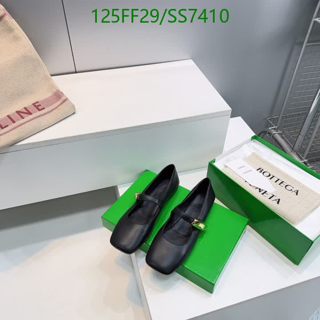 BV-Women Shoes Code: SS7410 $: 125USD