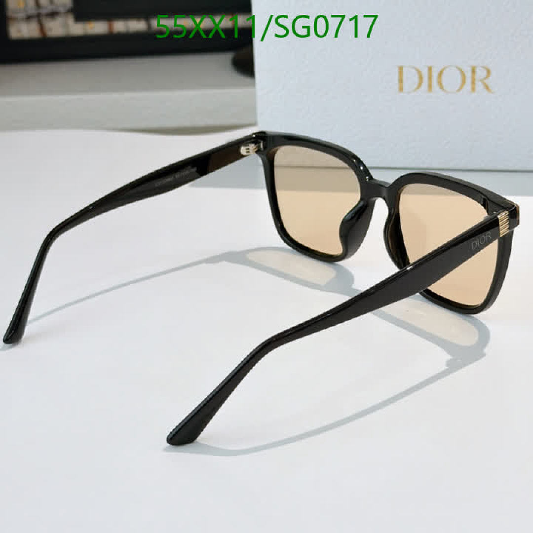 Dior-Glasses Code: SG0717 $: 55USD