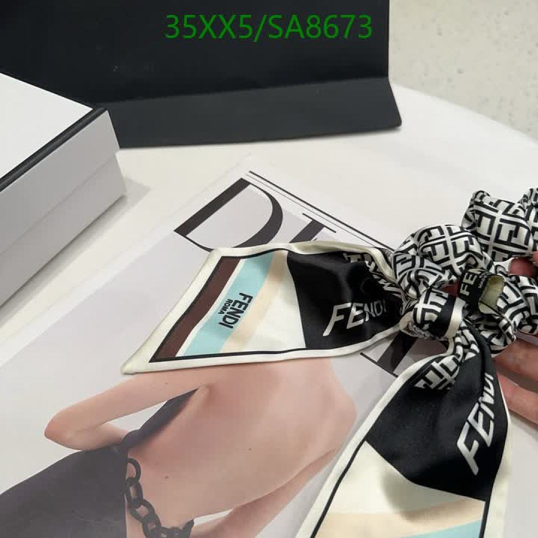 Fendi-Headband Code: SA8673 $: 35USD
