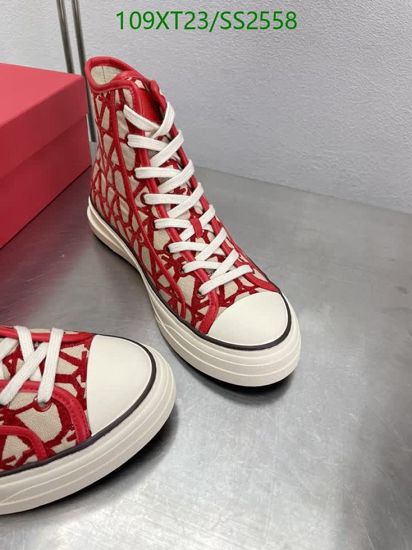 Valentino-Men shoes Code: SS2558 $: 109USD