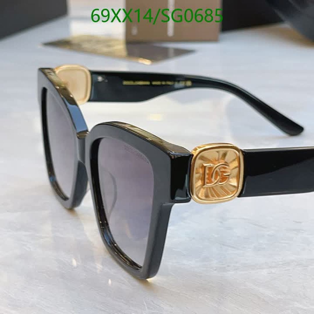 D&G-Glasses Code: SG0685 $: 69USD