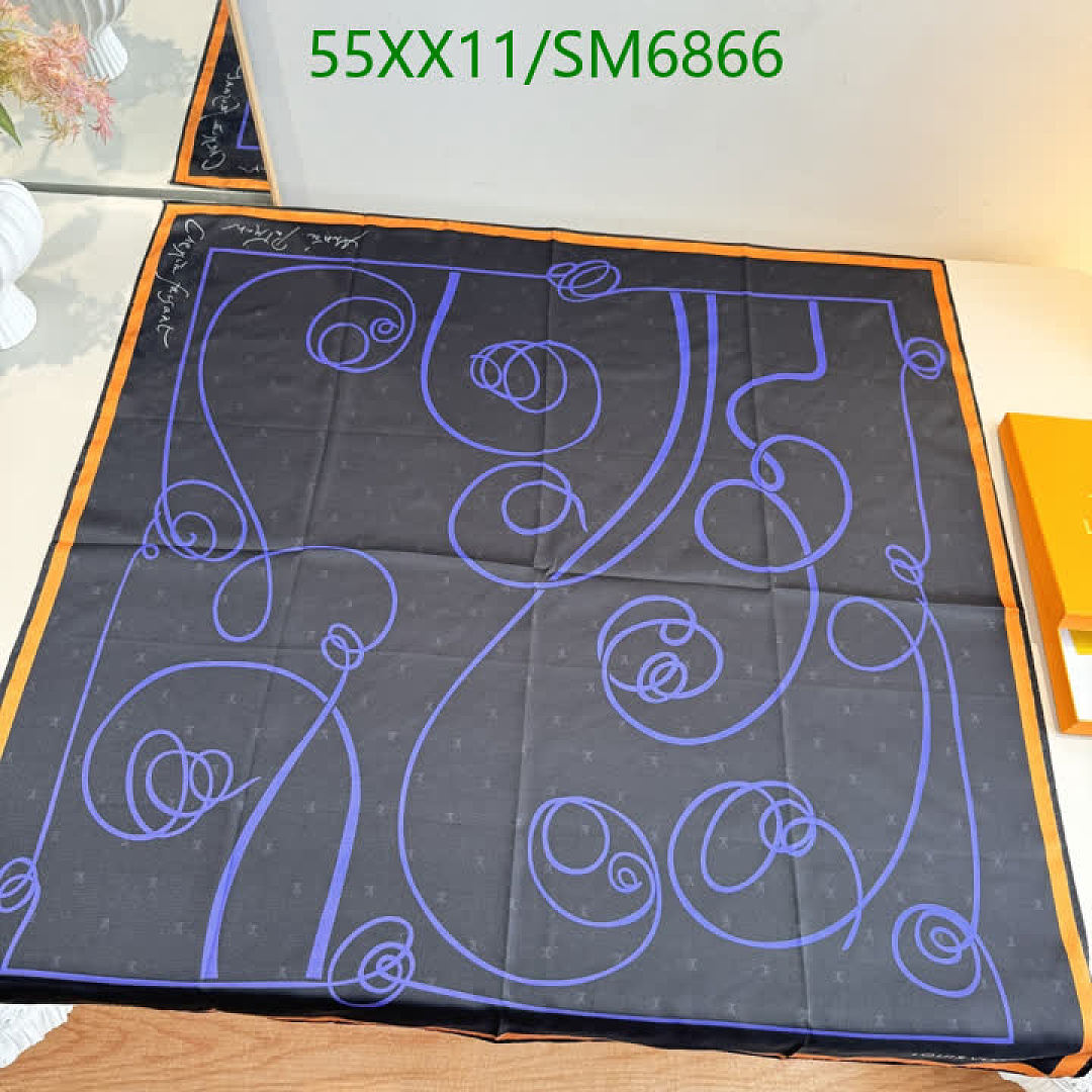 LV-Scarf Code: SM6866 $: 55USD
