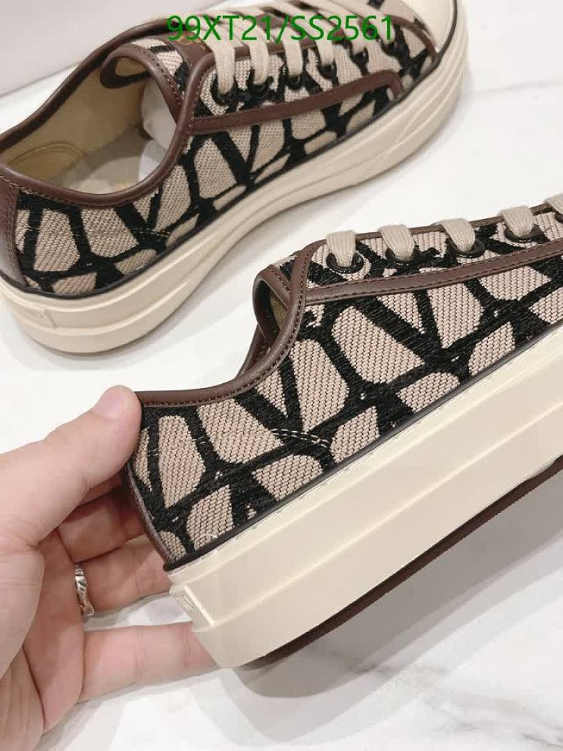 Valentino-Men shoes Code: SS2561 $: 99USD