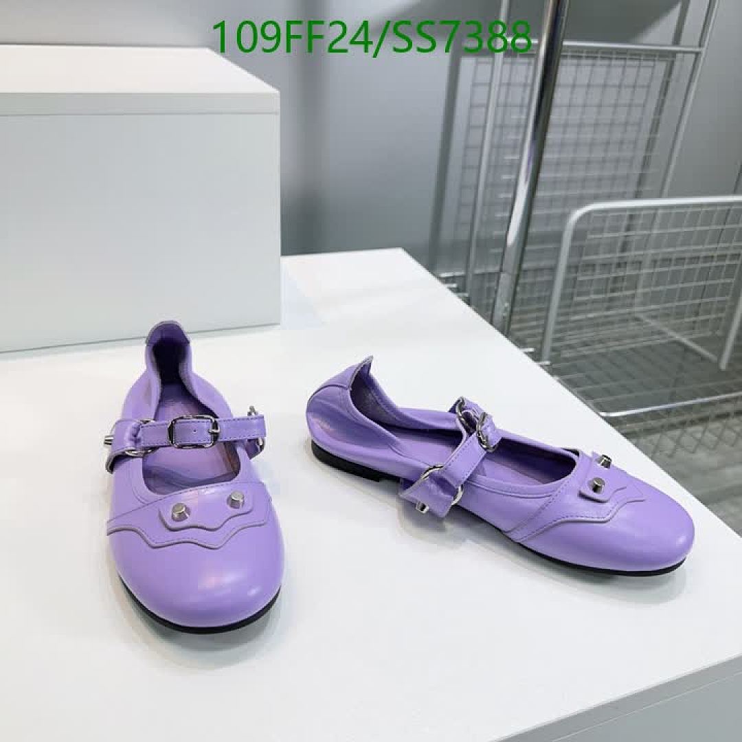 Balenciaga-Women Shoes Code: SS7388 $: 109USD
