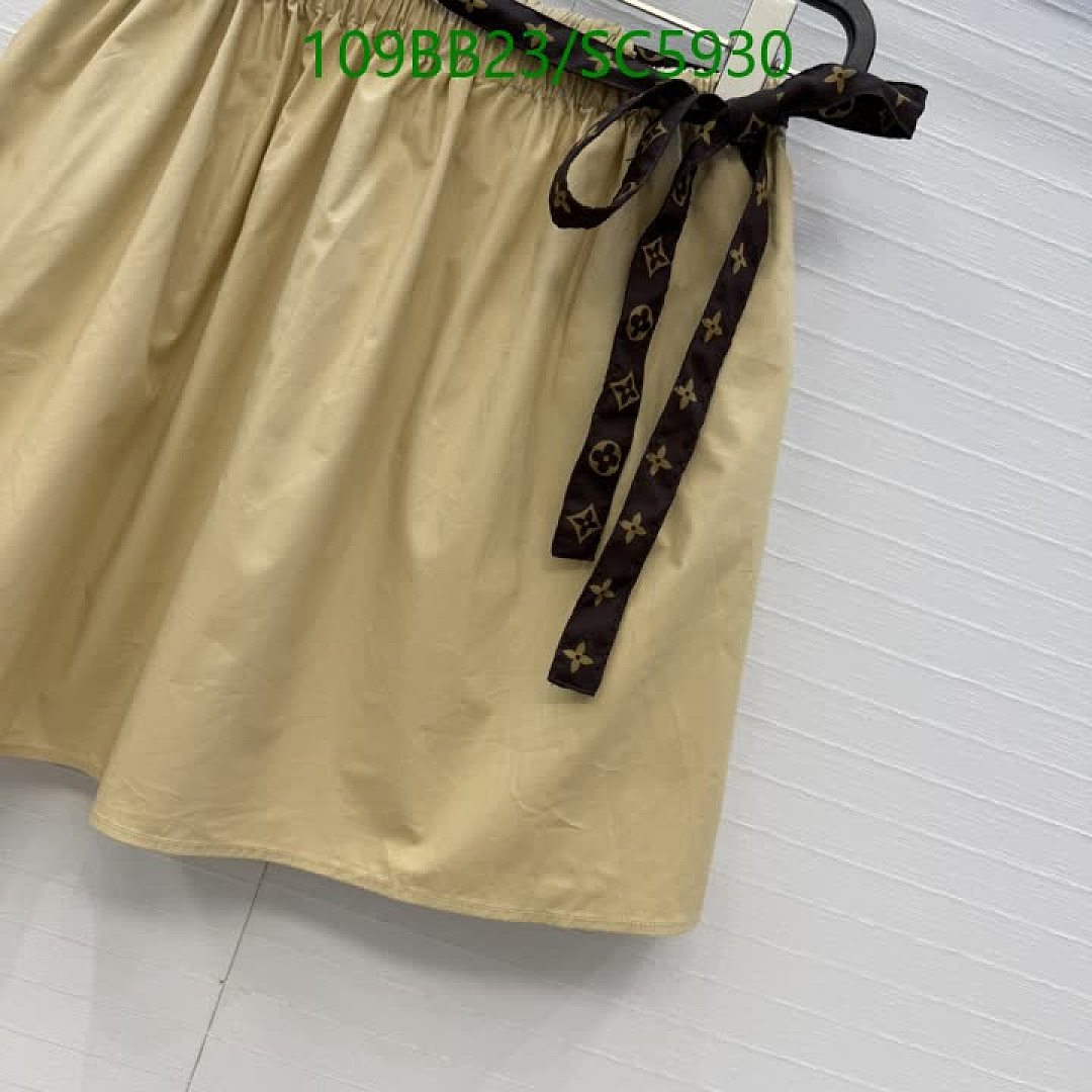 LV-Clothing Code: SC5930 $: 109USD