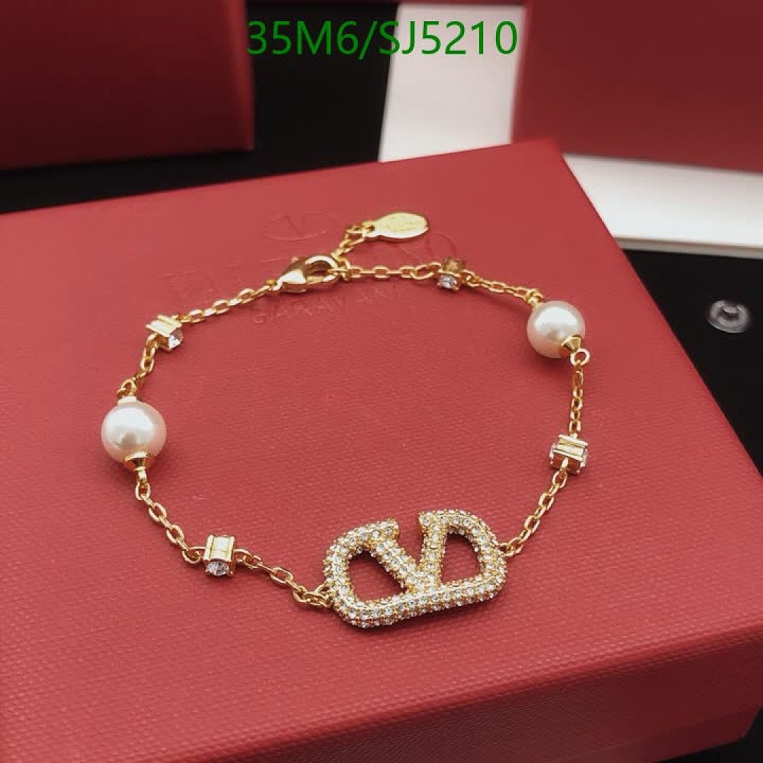 Valentino-Jewelry Code: SJ5210 $: 35USD