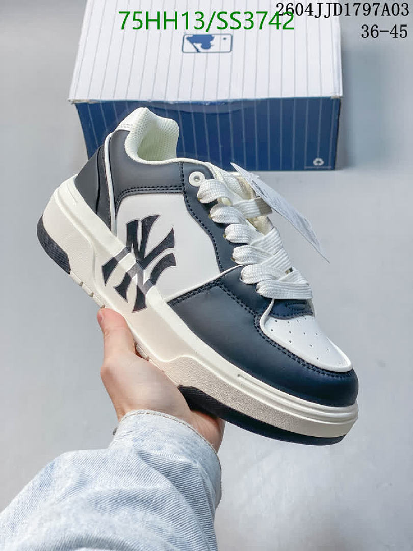 Nike-Men shoes Code: SS3742 $: 75USD