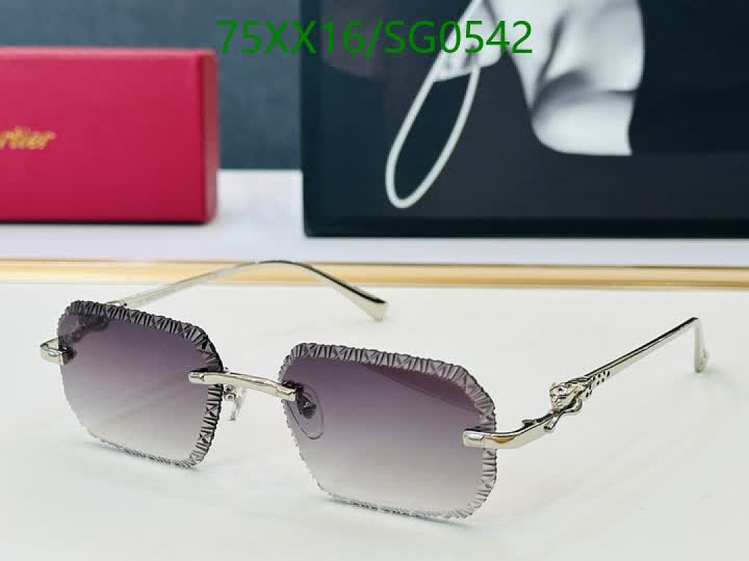 Cartier-Glasses Code: SG0542 $: 75USD