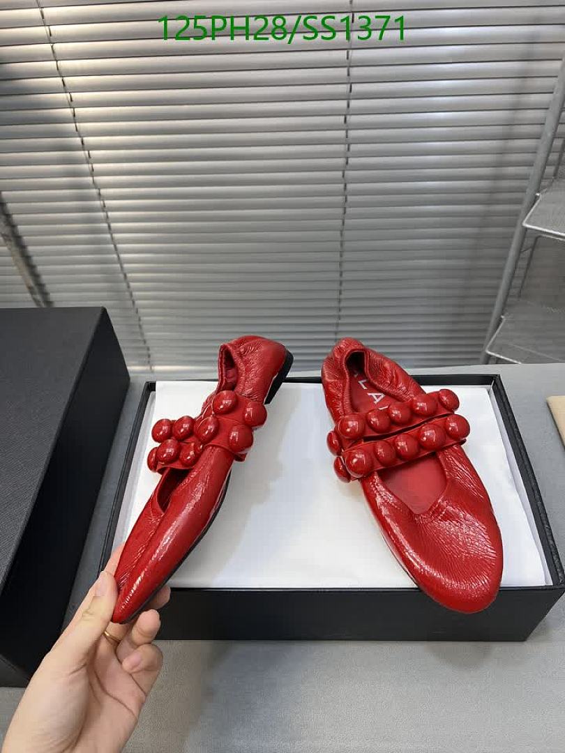 Alaia-Women Shoes Code: SS1371 $: 125USD