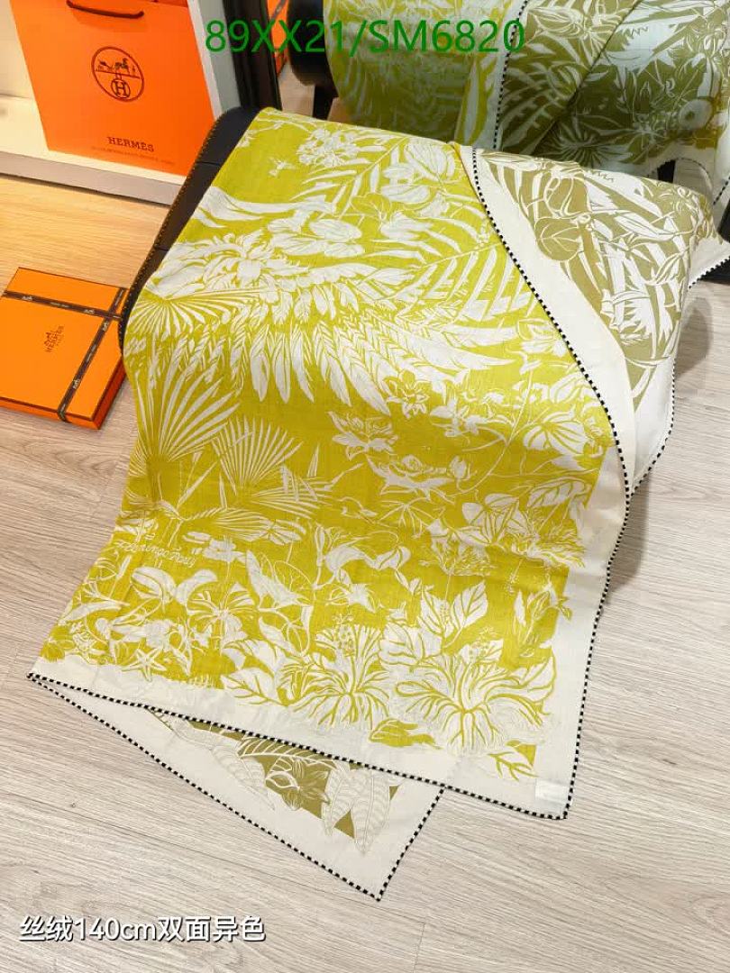 Hermes-Scarf Code: SM6820 $: 89USD