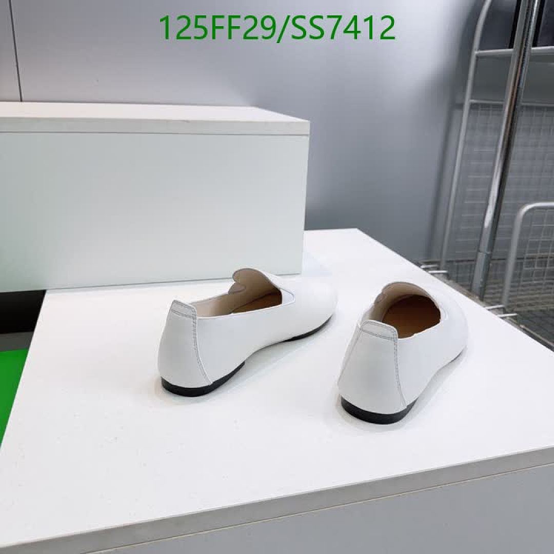 BV-Women Shoes Code: SS7412 $: 125USD