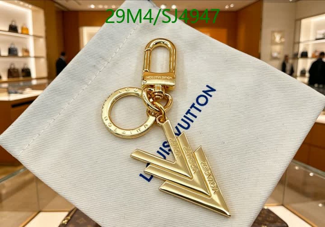 LV-Key pendant Code: SJ4947 $: 29USD