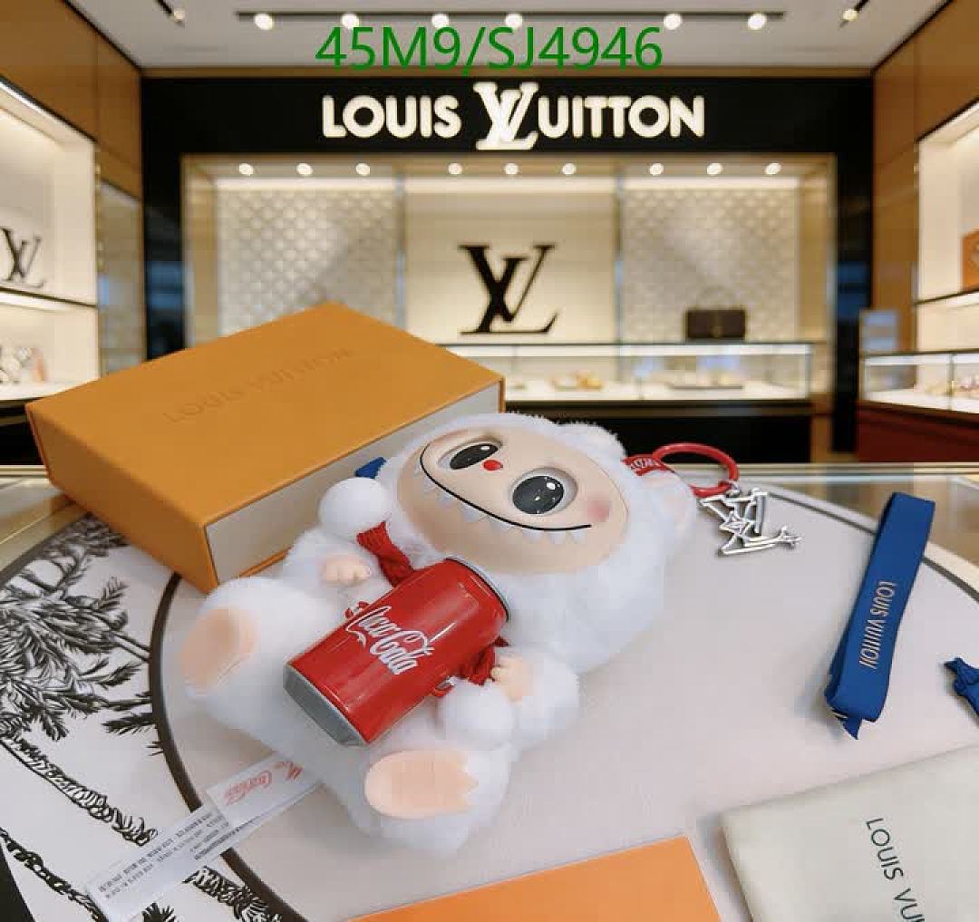 LV-Key pendant Code: SJ4946 $: 45USD