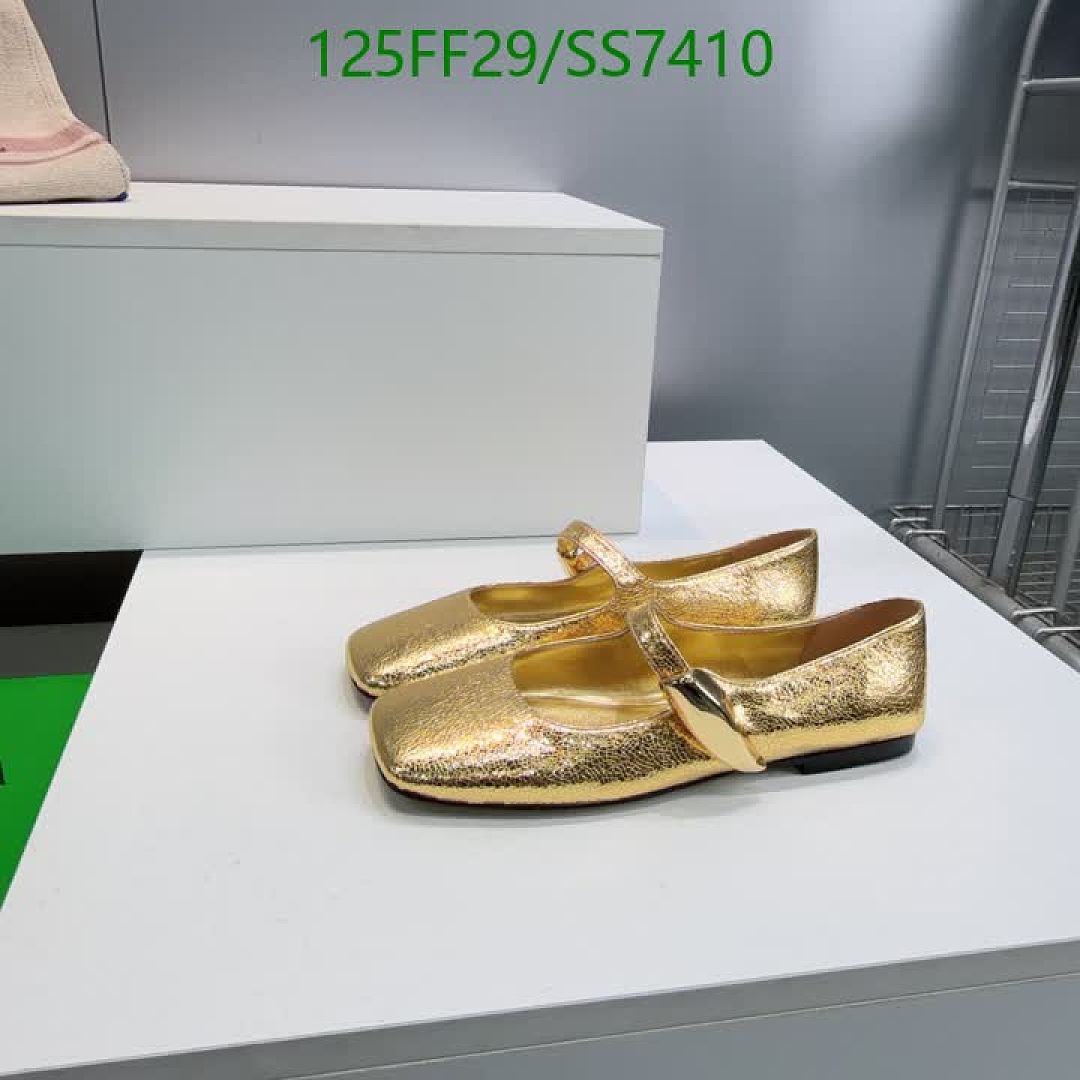 BV-Women Shoes Code: SS7410 $: 125USD