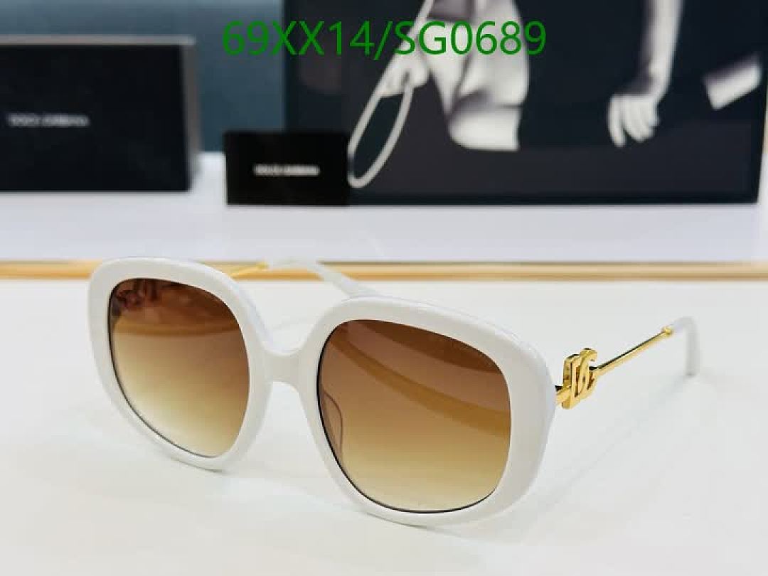 D&G-Glasses Code: SG0689 $: 69USD
