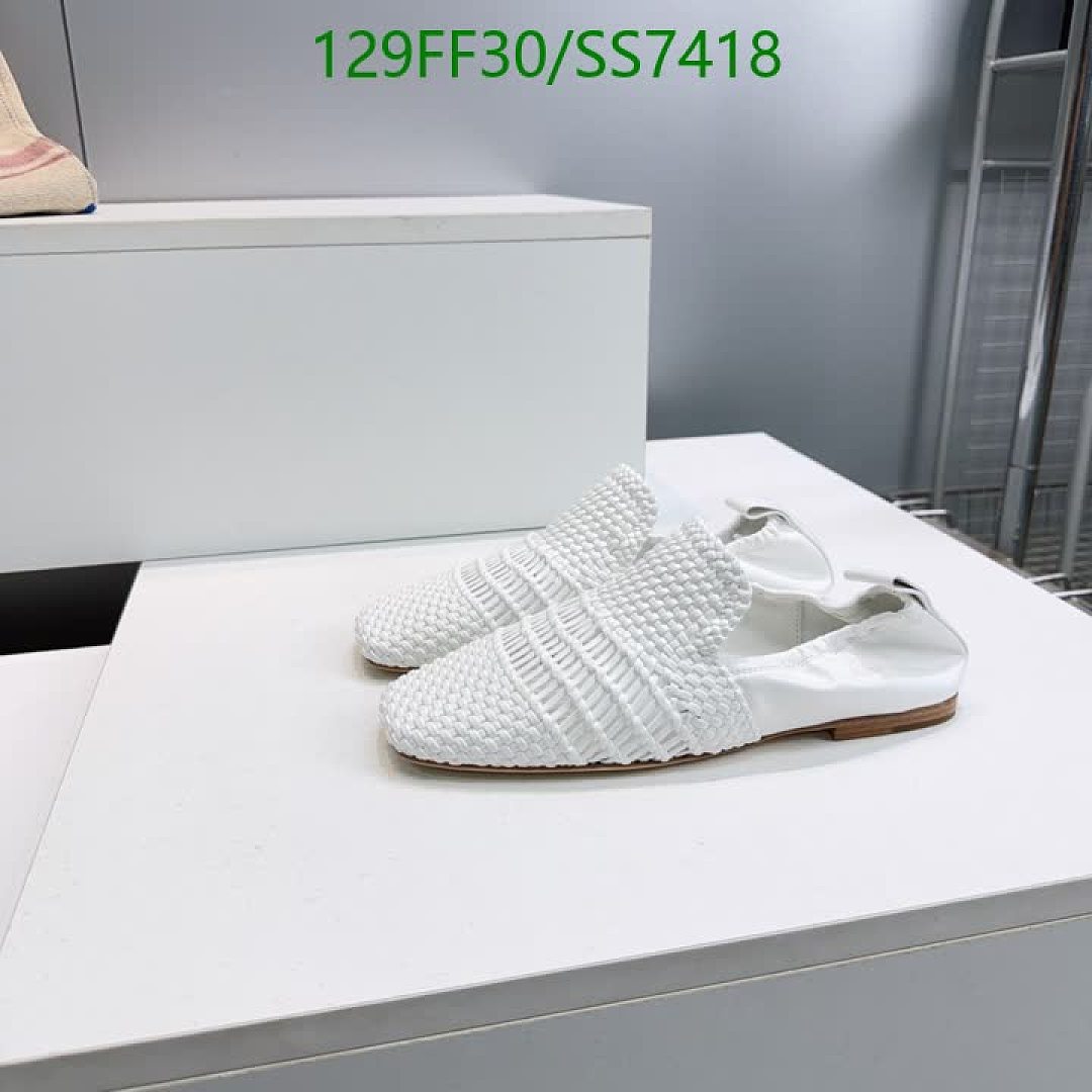 Celine-Women Shoes Code: SS7418 $: 129USD