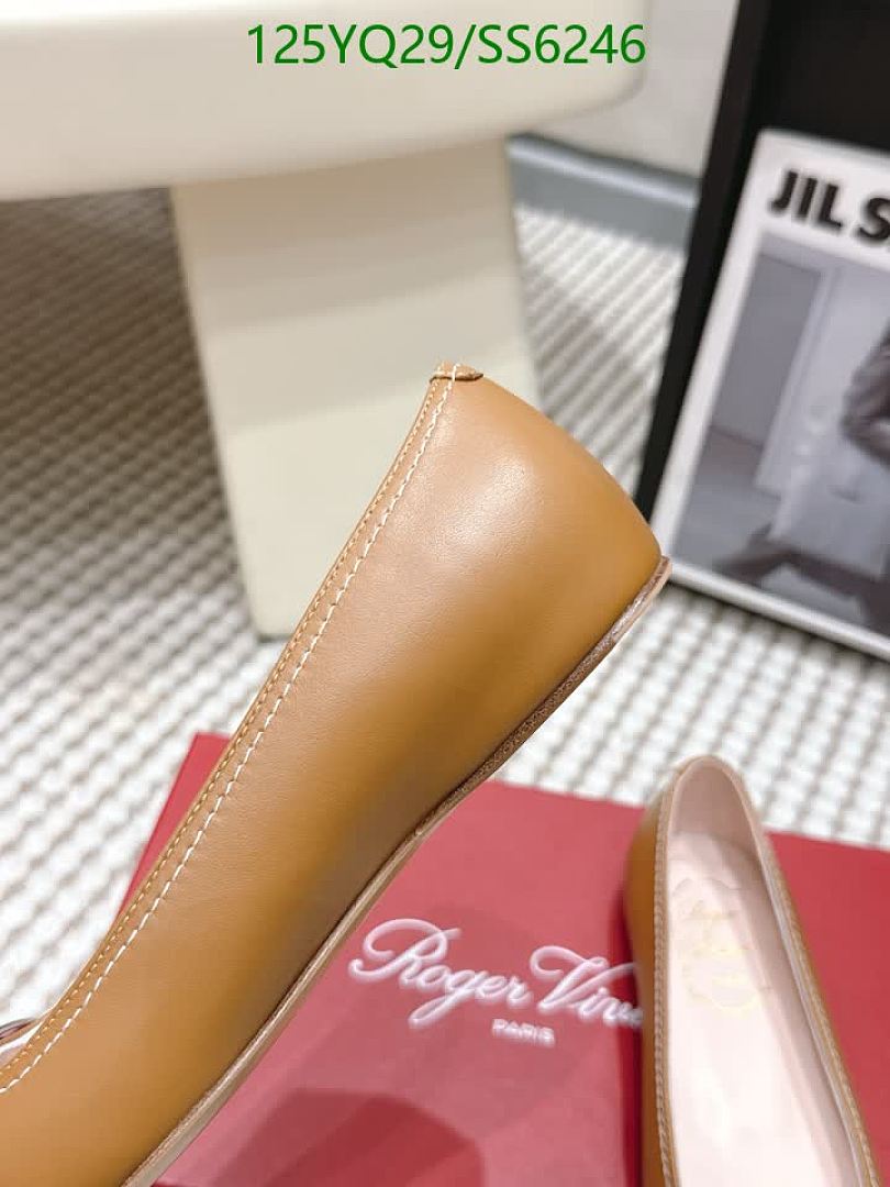 Roger Vivier-Women Shoes Code: SS6246 $: 125USD
