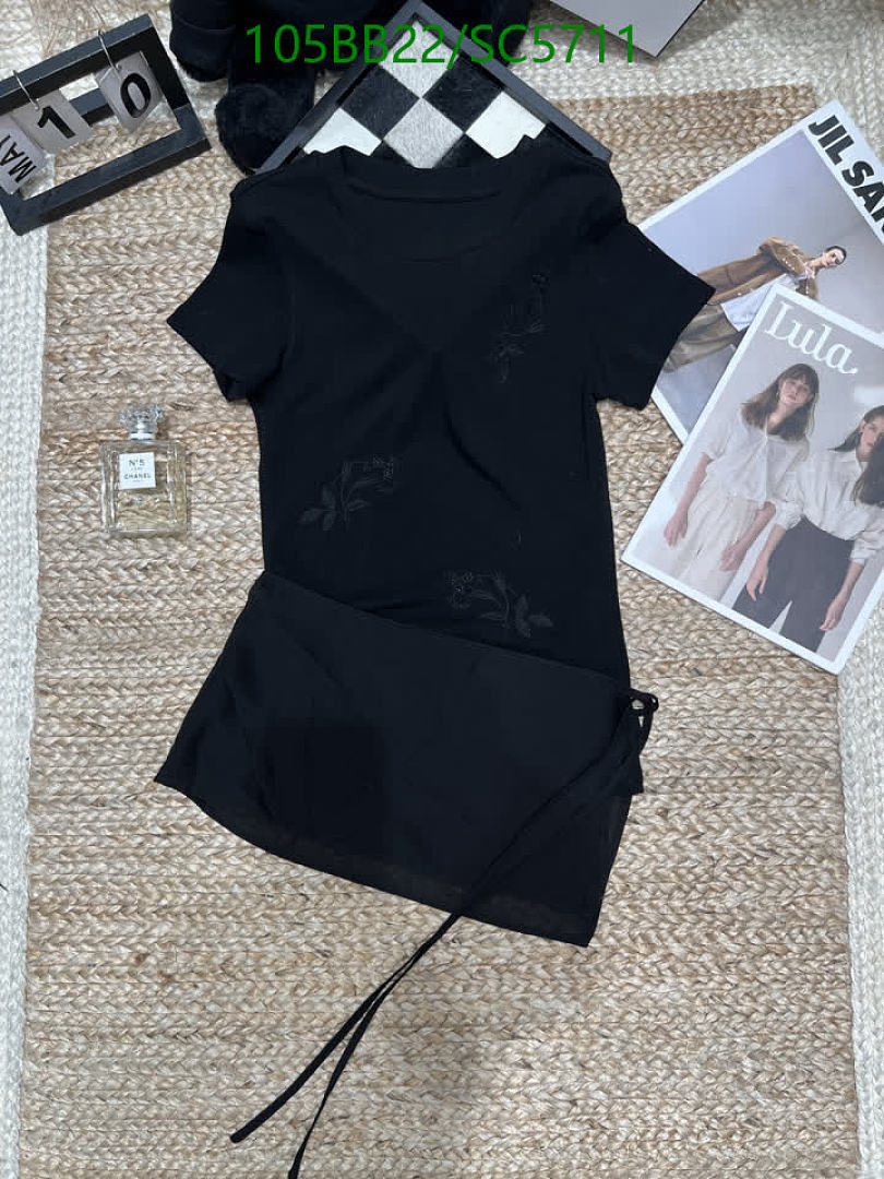 Chanel-Clothing Code: SC5711 $: 105USD
