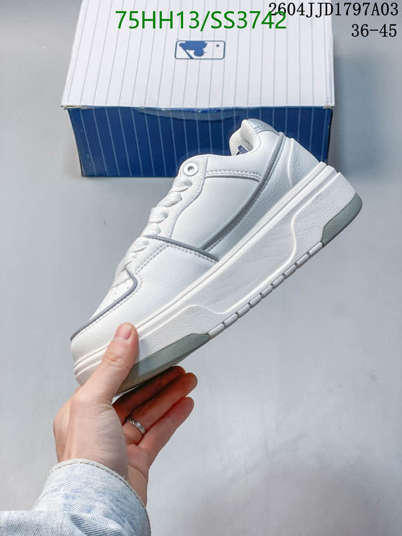 Nike-Men shoes Code: SS3742 $: 75USD