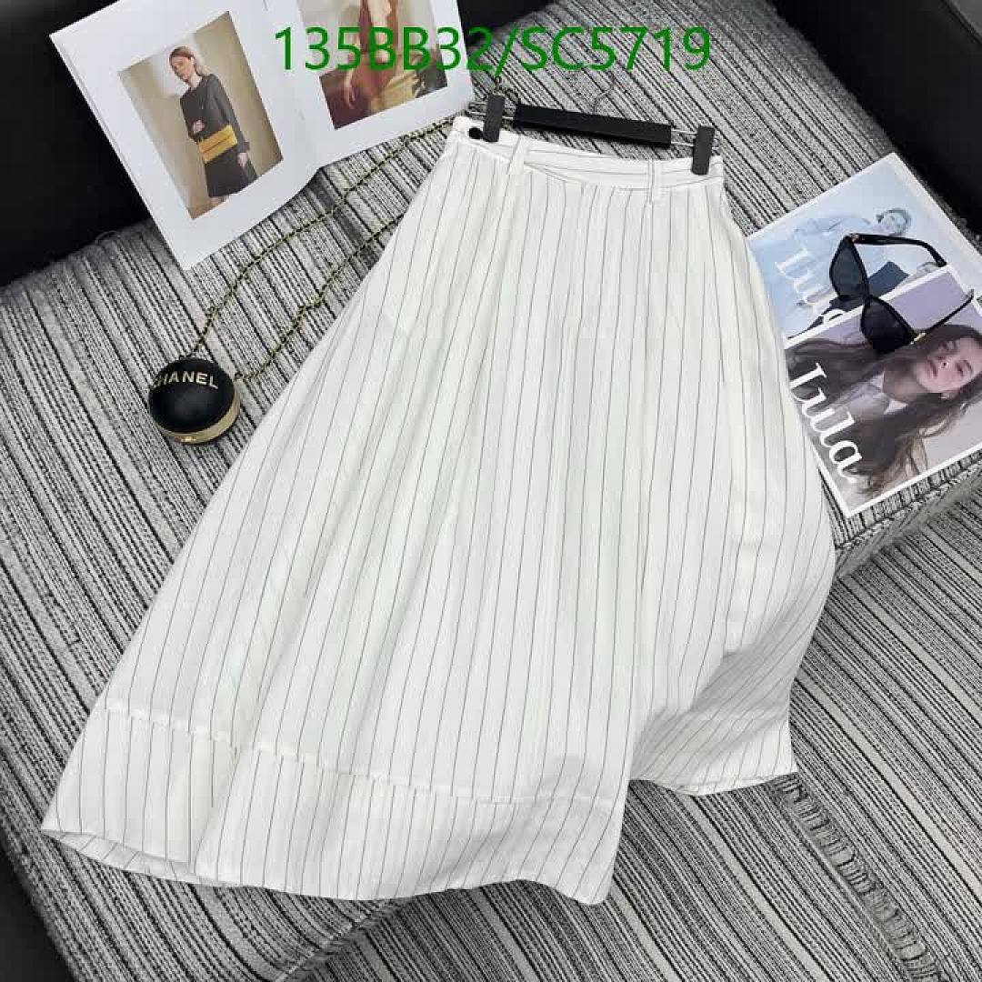 Chanel-Clothing Code: SC5719 $: 135USD