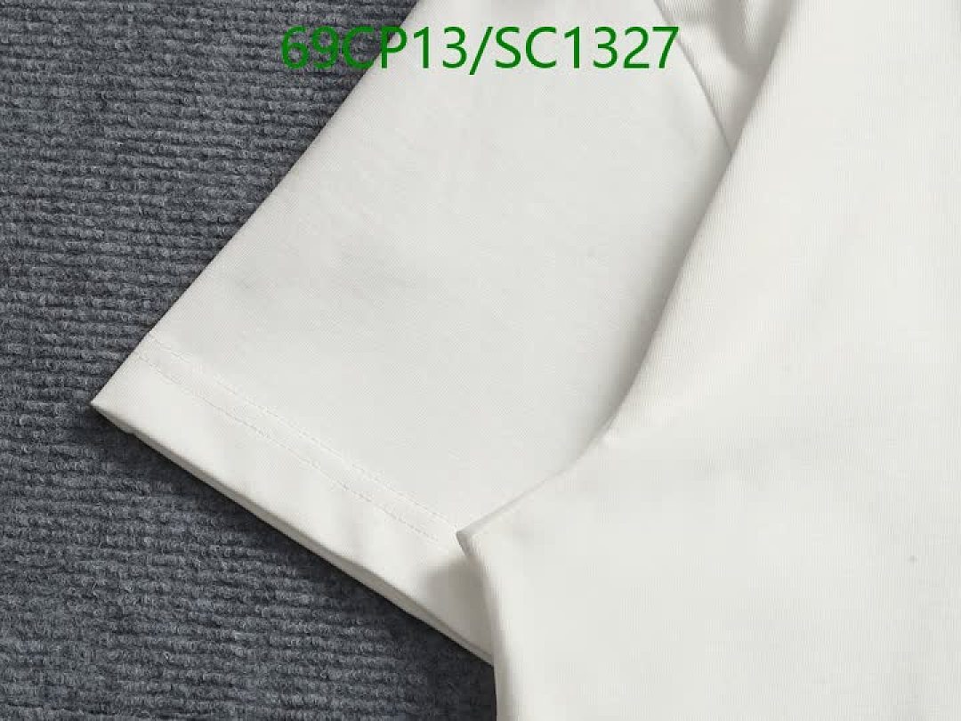 Burberry-Clothing Code: SC1327 $: 69USD