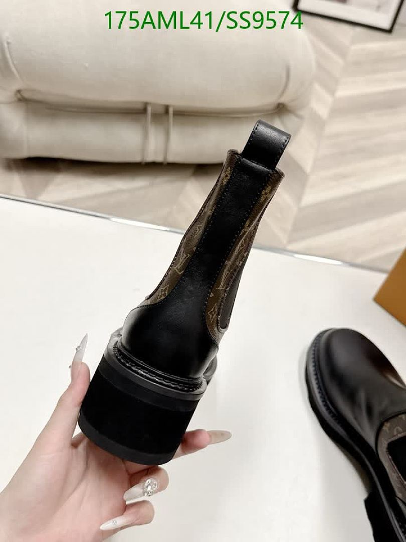 Boots-Women Shoes Code: SS9574 $: 175USD