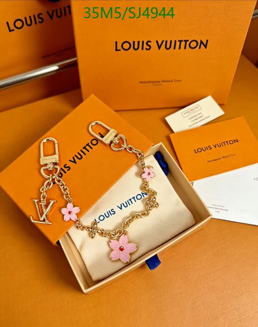 LV-Key pendant Code: SJ4944 $: 35USD