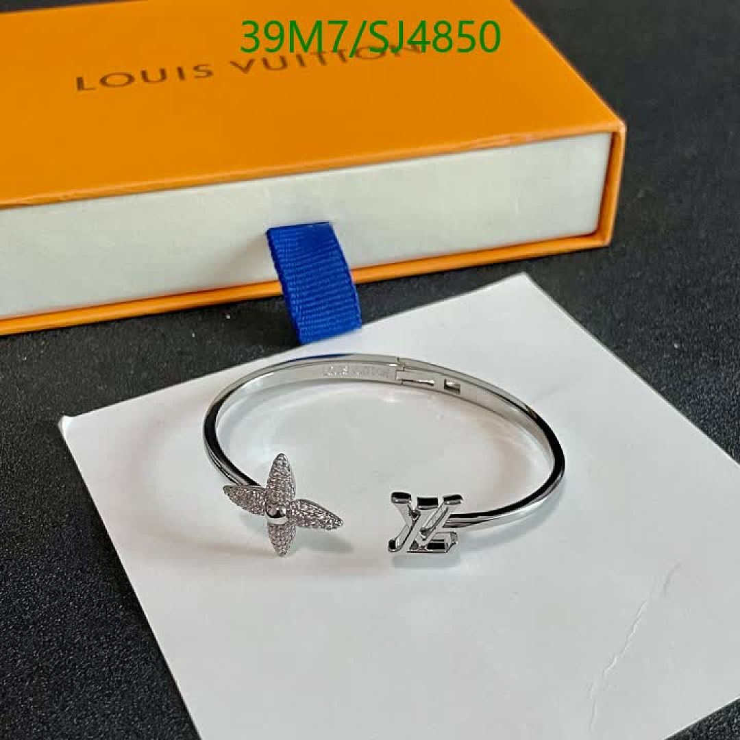 LV-Jewelry Code: SJ4850 $: 39USD