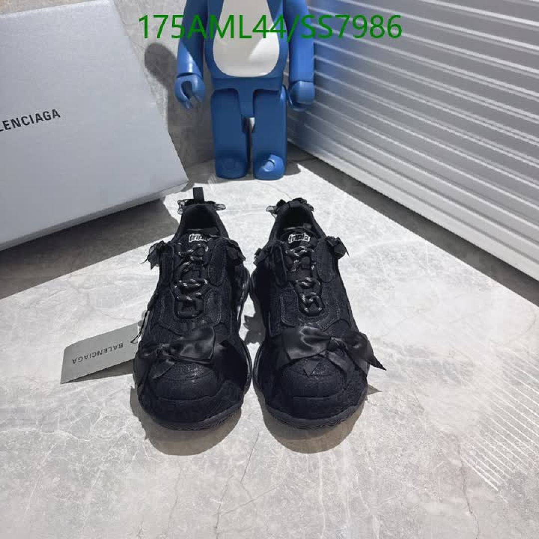Balenciaga-Women Shoes Code: SS7986 $: 175USD