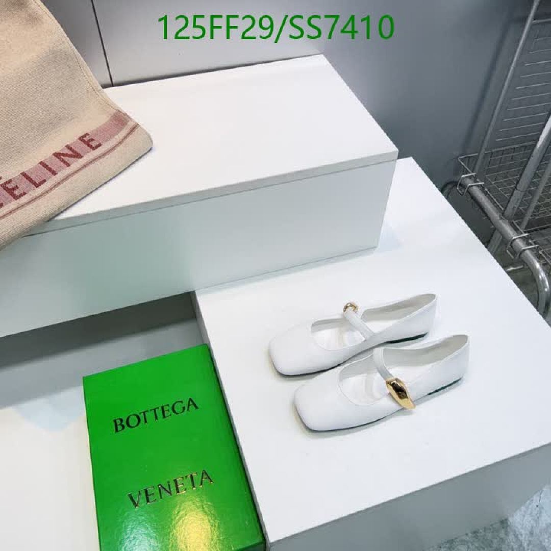 BV-Women Shoes Code: SS7410 $: 125USD