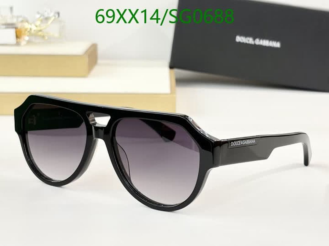 D&G-Glasses Code: SG0688 $: 69USD