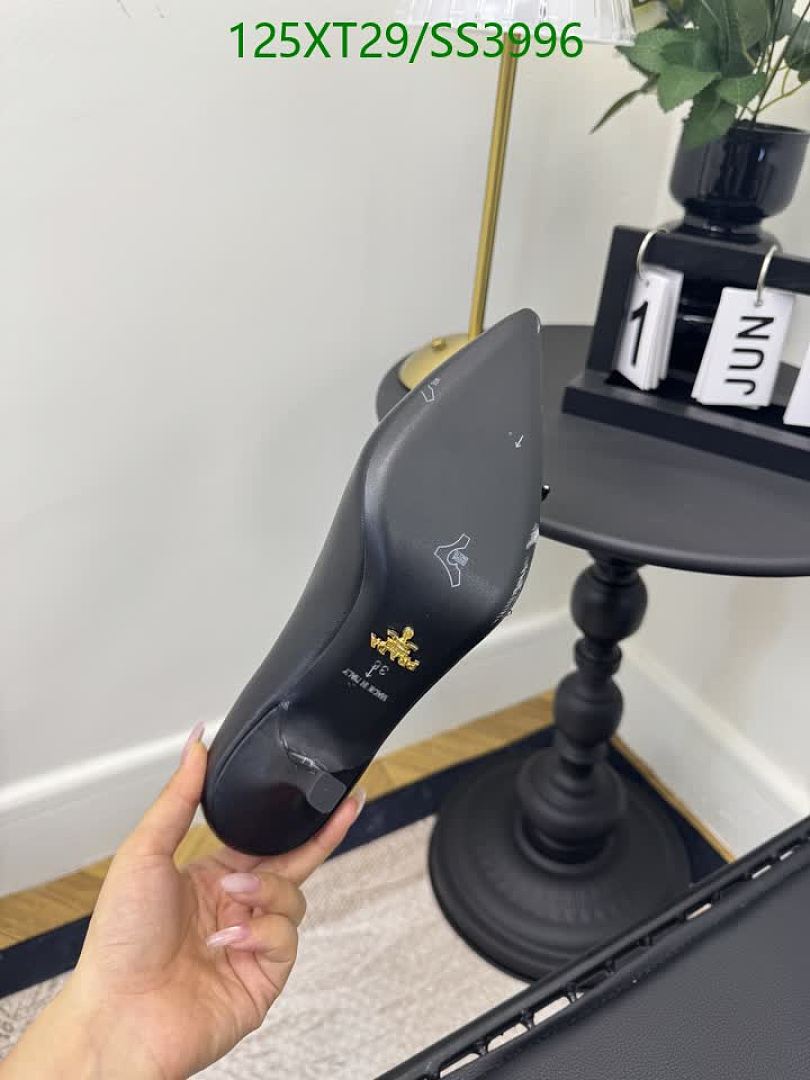 Prada-Women Shoes Code: SS3996 $: 125USD