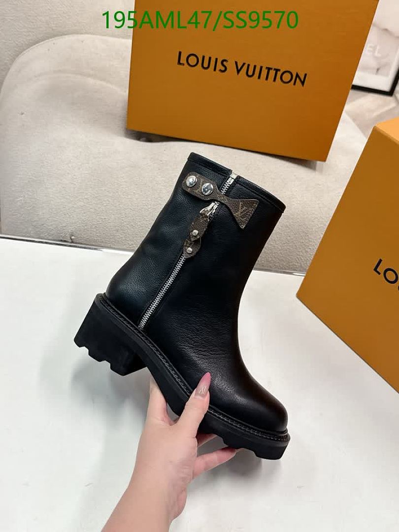 Boots-Women Shoes Code: SS9570 $: 195USD
