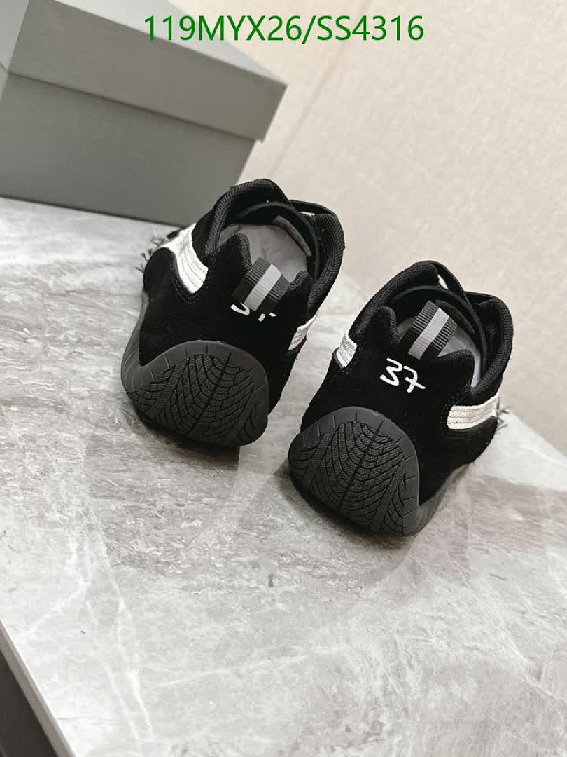 Balenciaga-Women Shoes Code: SS4316 $: 119USD