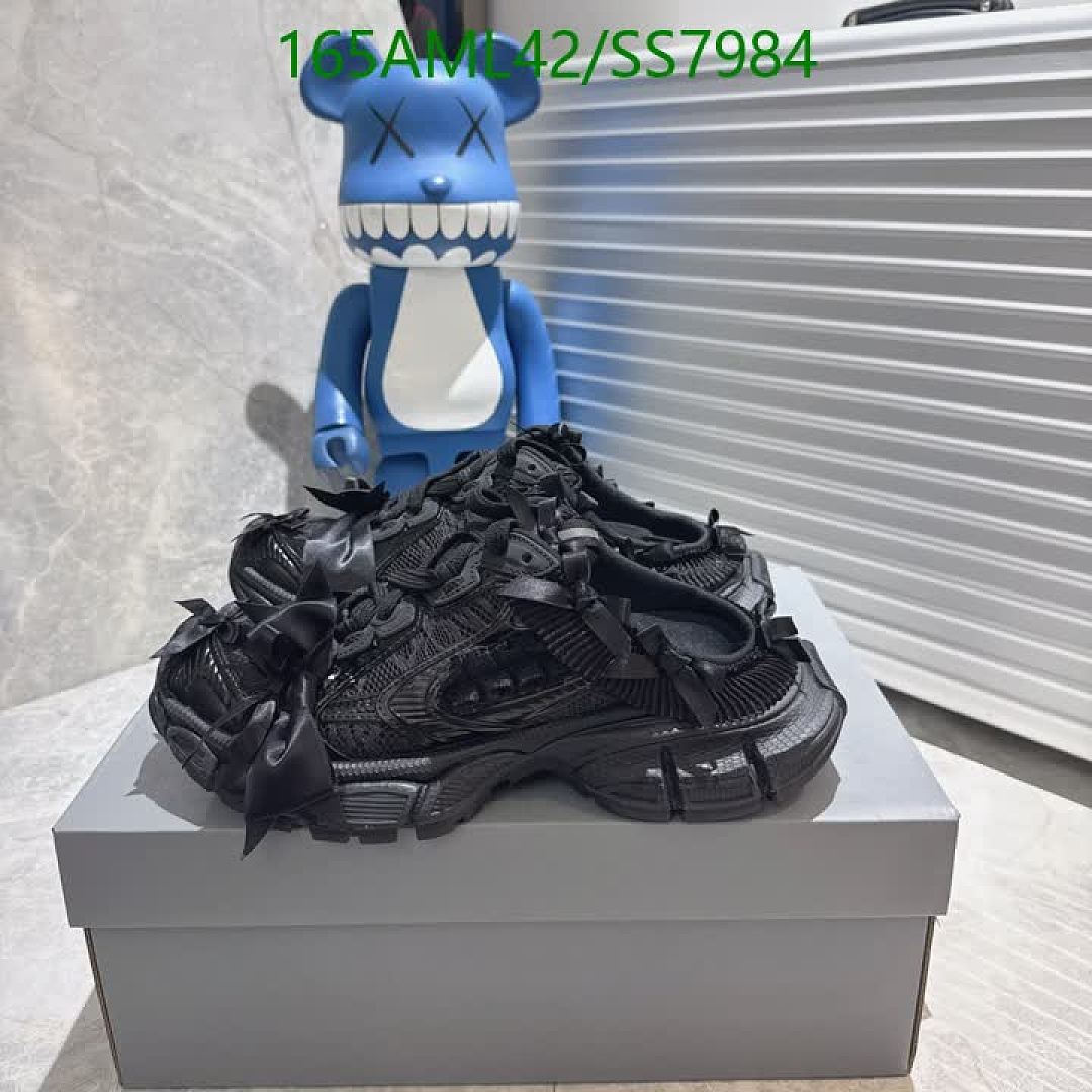 Balenciaga-Women Shoes Code: SS7984 $: 165USD