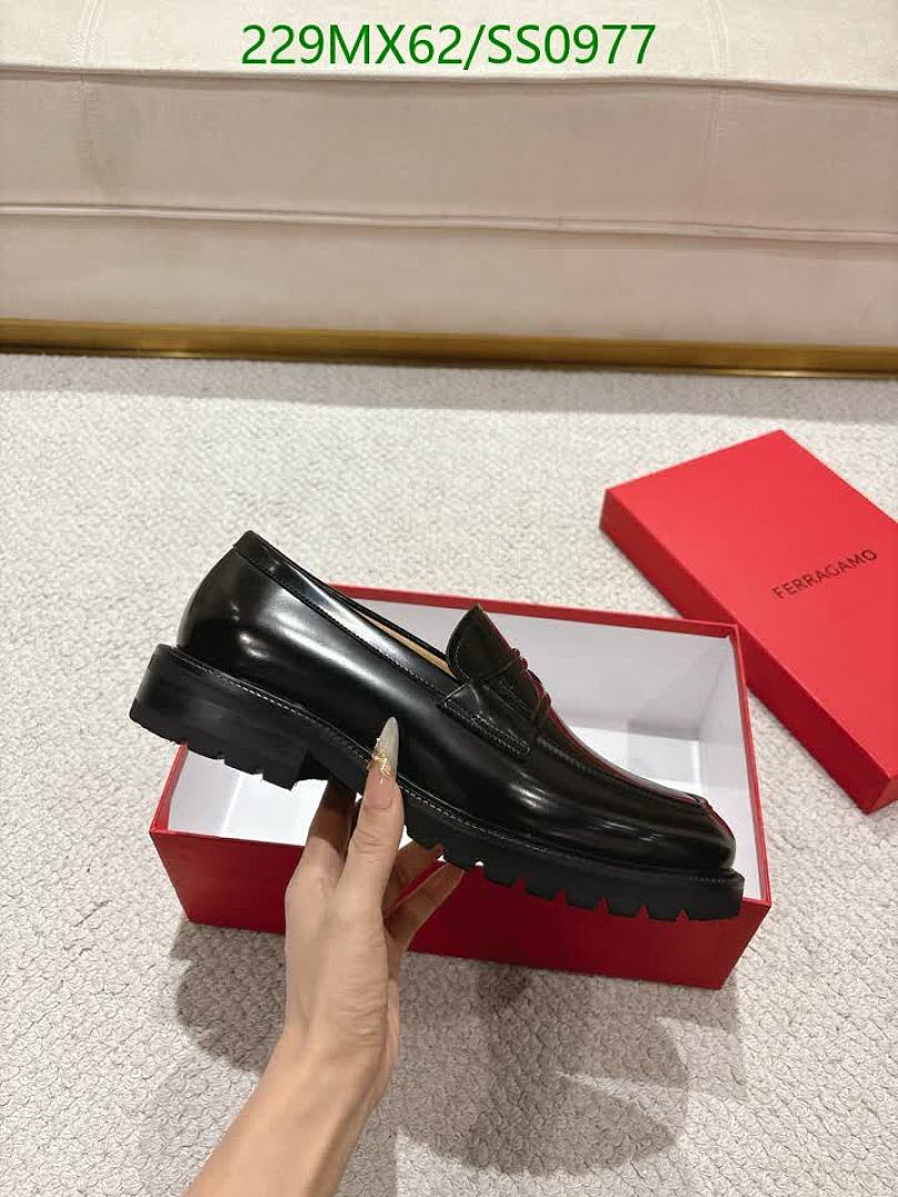 Ferragamo-Men shoes Code: SS0977 $: 229USD
