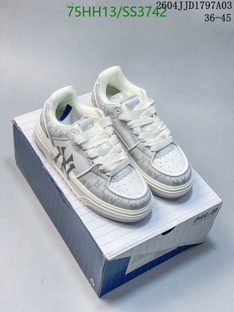 Nike-Men shoes Code: SS3742 $: 75USD