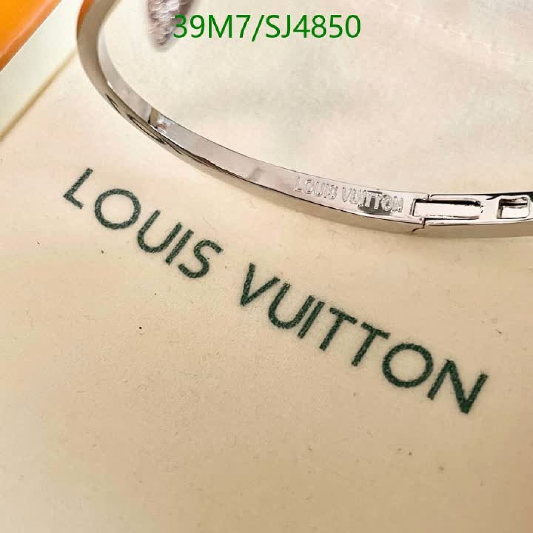 LV-Jewelry Code: SJ4850 $: 39USD