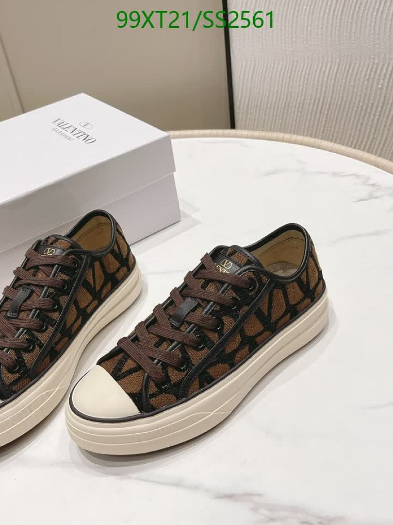 Valentino-Men shoes Code: SS2561 $: 99USD