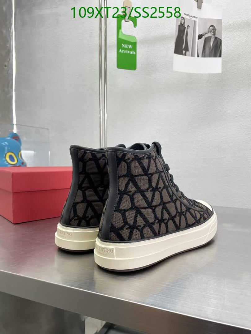 Valentino-Men shoes Code: SS2558 $: 109USD