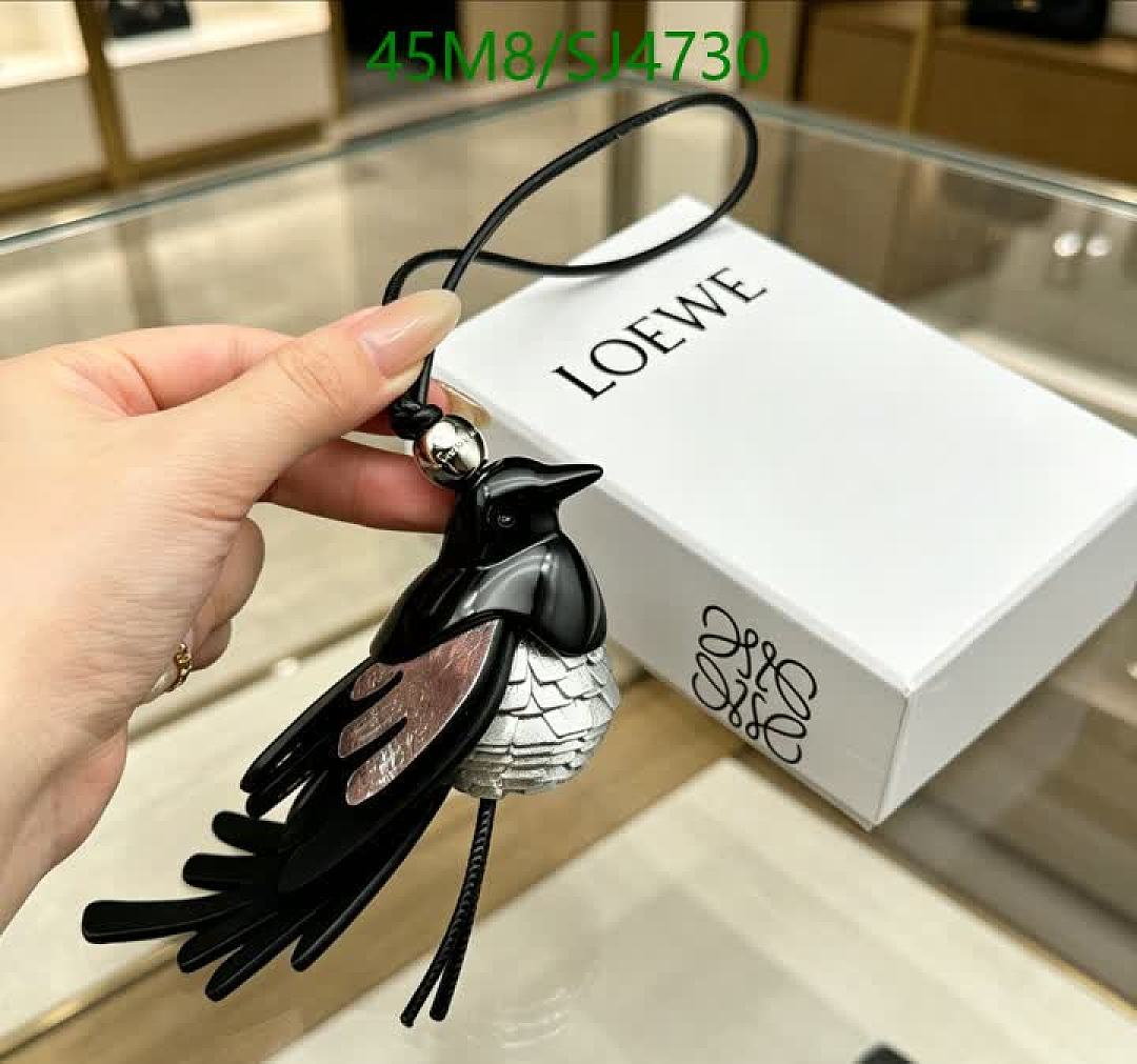 Loewe-Key pendant Code: SJ4730 $: 45USD