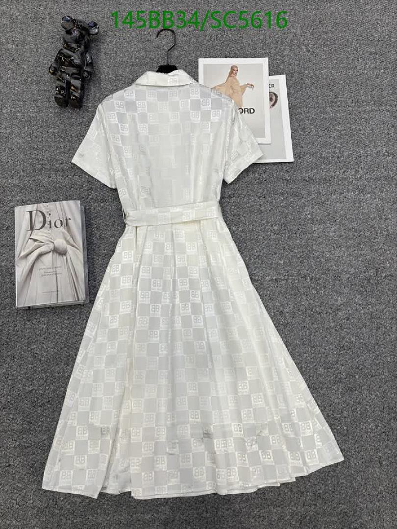 Balenciaga-Clothing Code: SC5616 $: 145USD