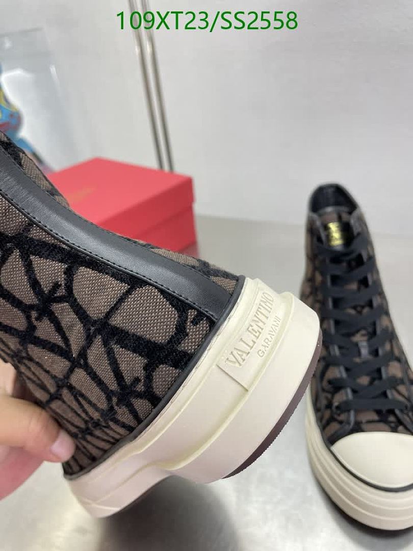 Valentino-Men shoes Code: SS2558 $: 109USD