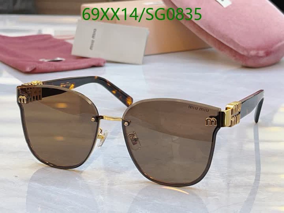 Miu Miu-Glasses Code: SG0835 $: 69USD