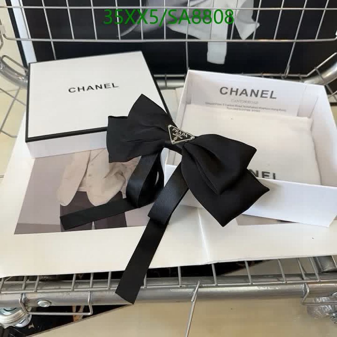 Prada-Headband Code: SA8808 $: 35USD