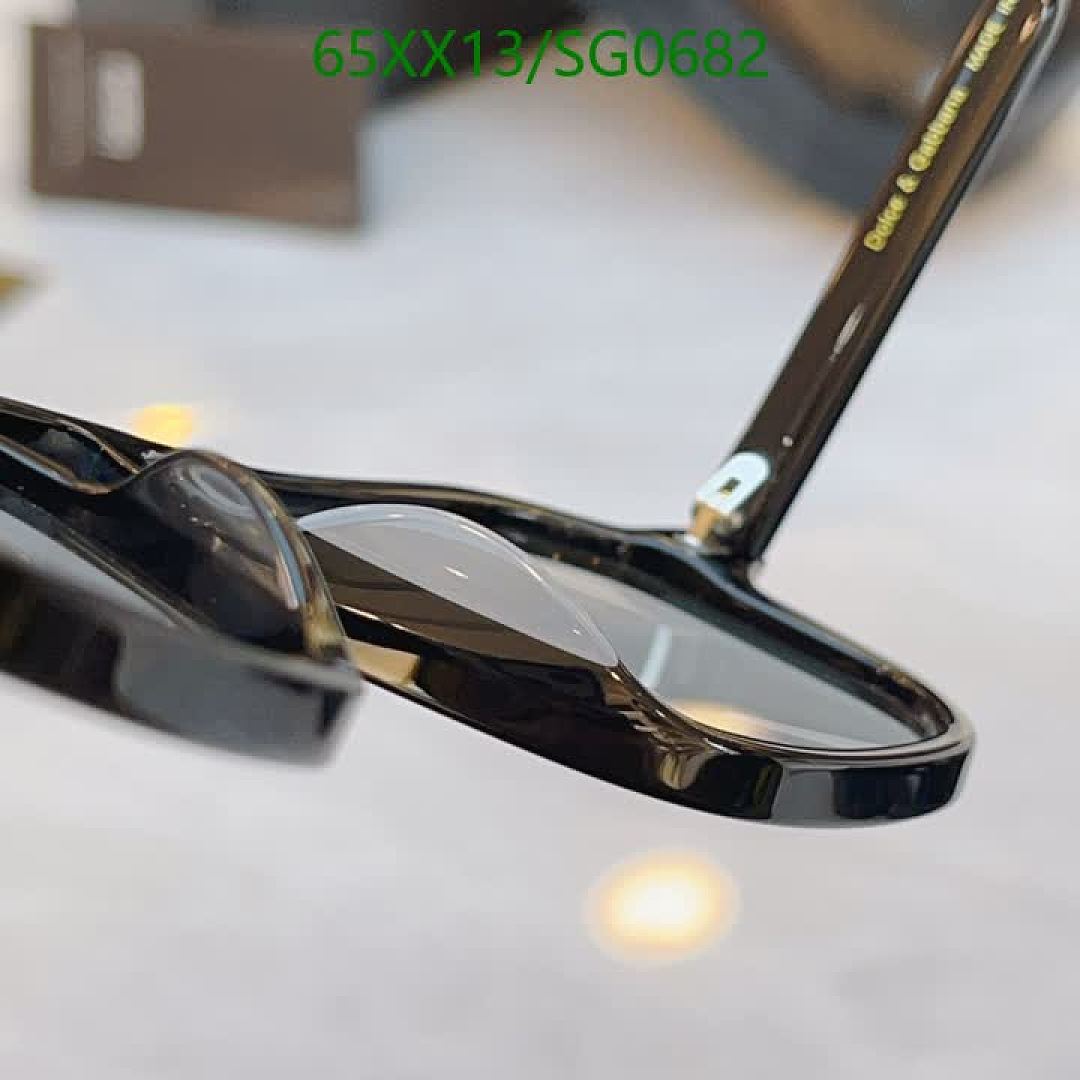 D&G-Glasses Code: SG0682 $: 65USD
