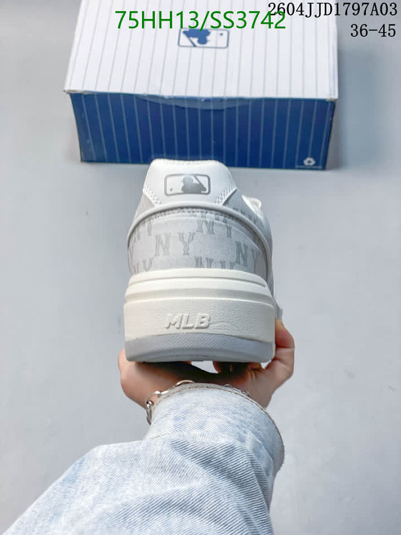Nike-Men shoes Code: SS3742 $: 75USD