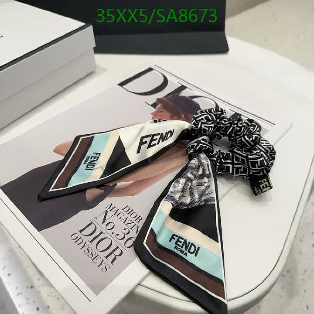 Fendi-Headband Code: SA8673 $: 35USD
