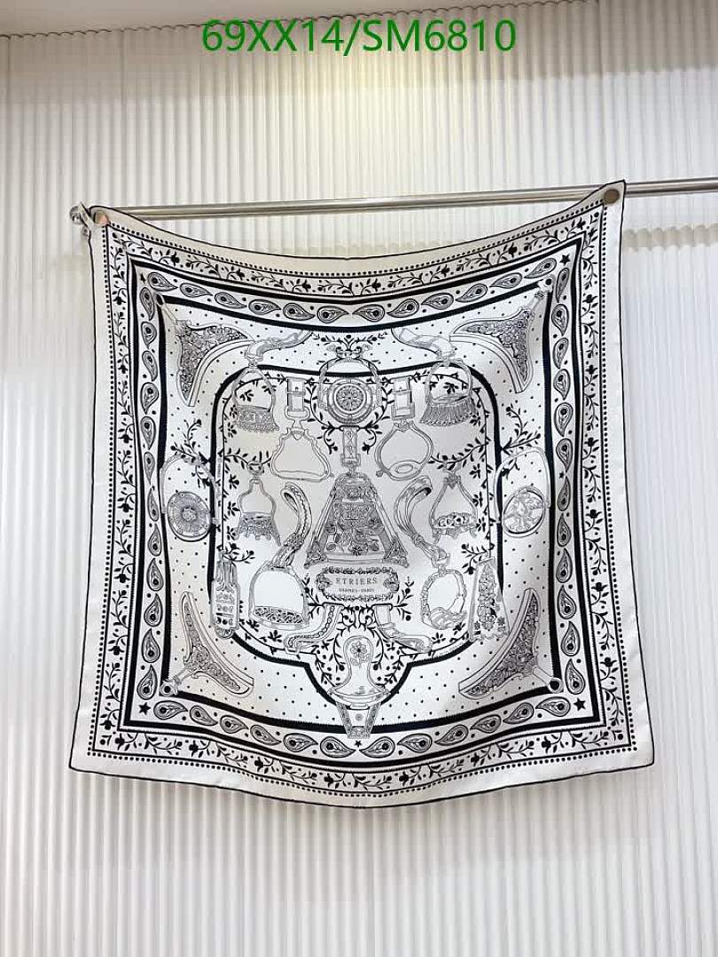 Hermes-Scarf Code: SM6810 $: 69USD